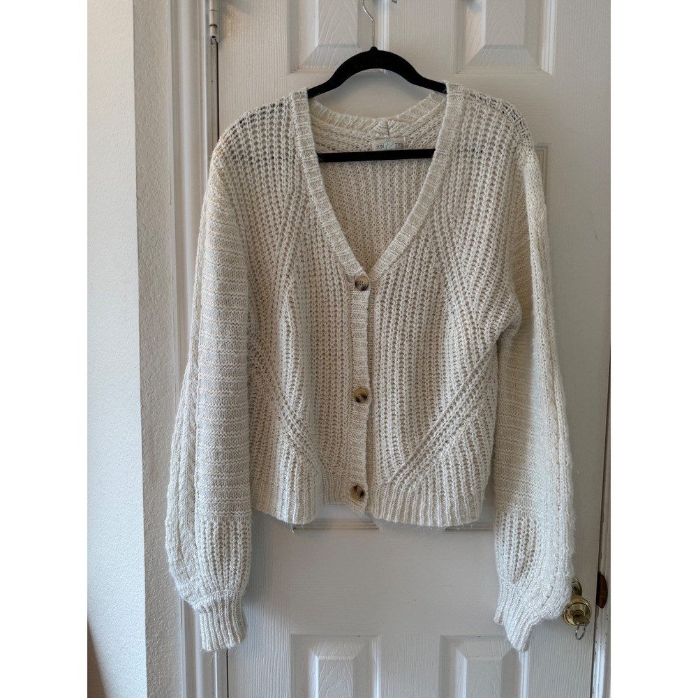 Jun & Ivy Chunky Knit Cropped Cardigan Ivory Button Front Cozy Sweater M